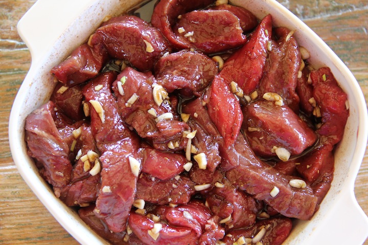 shaking-beef-marinating