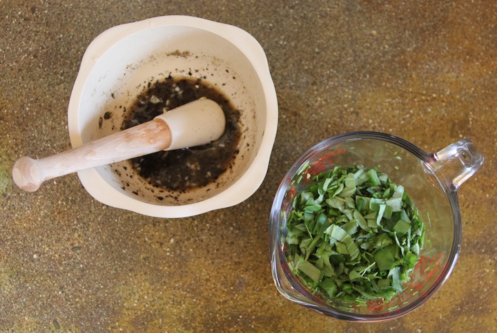 dressing-and-herbs